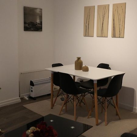 Luxury 1 Bedroom Flat In The Heart Of Wood Green لندن المظهر الخارجي الصورة